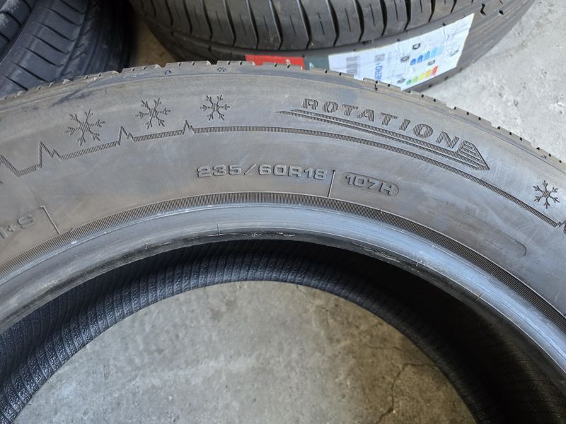 235/60/18 DUNLOP 4бр