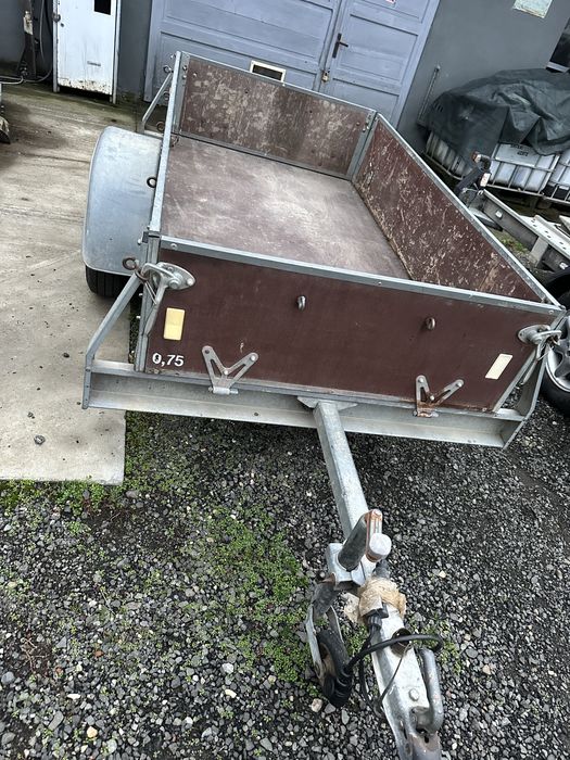 Remorcă 750 kg cu acte