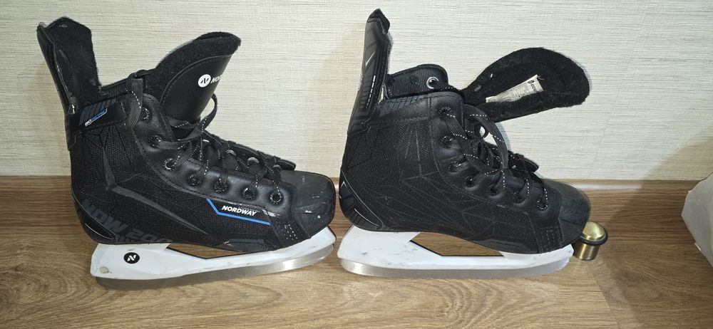 Коньки детско- подростковые хоккейные