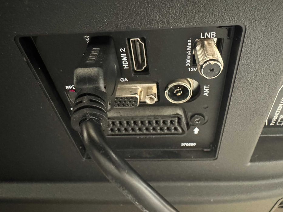 TV Horizon 43HL8500U, 4K UltraHD, 108cm +Google Chromecast 3 Full-HD