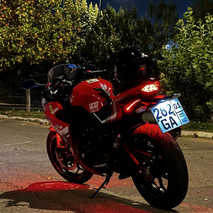Yamaha r3, фулл комплектация, 2шлема в подарок,