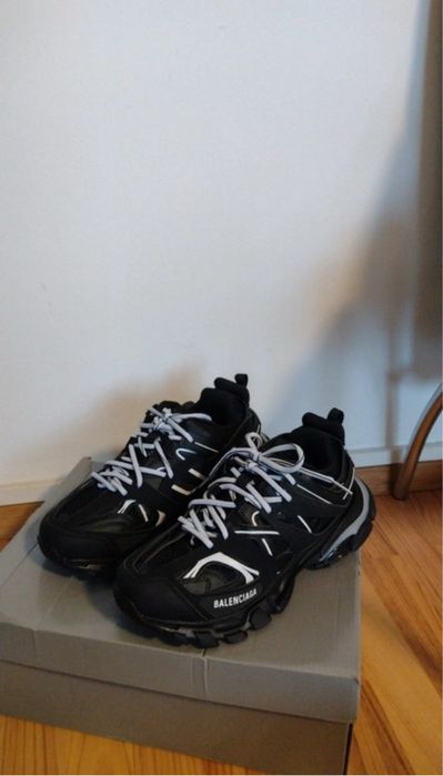 Balenciaga track