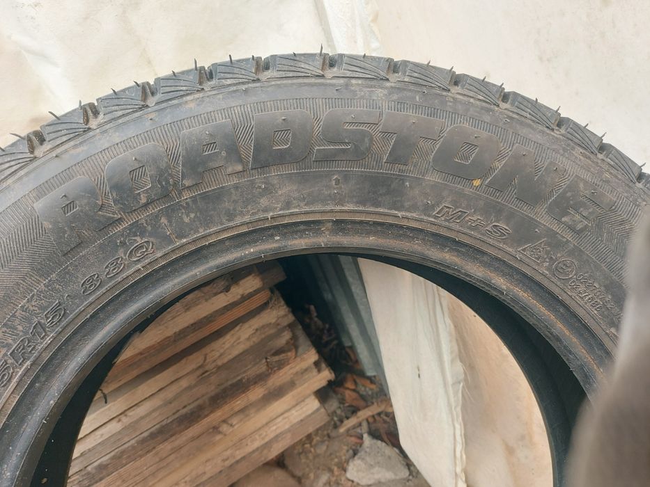 Зимние шины,почти новые