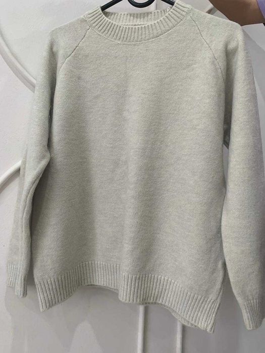 Срочно продам кофточки ,