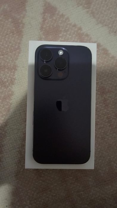 Vând iPhone 14 Pro