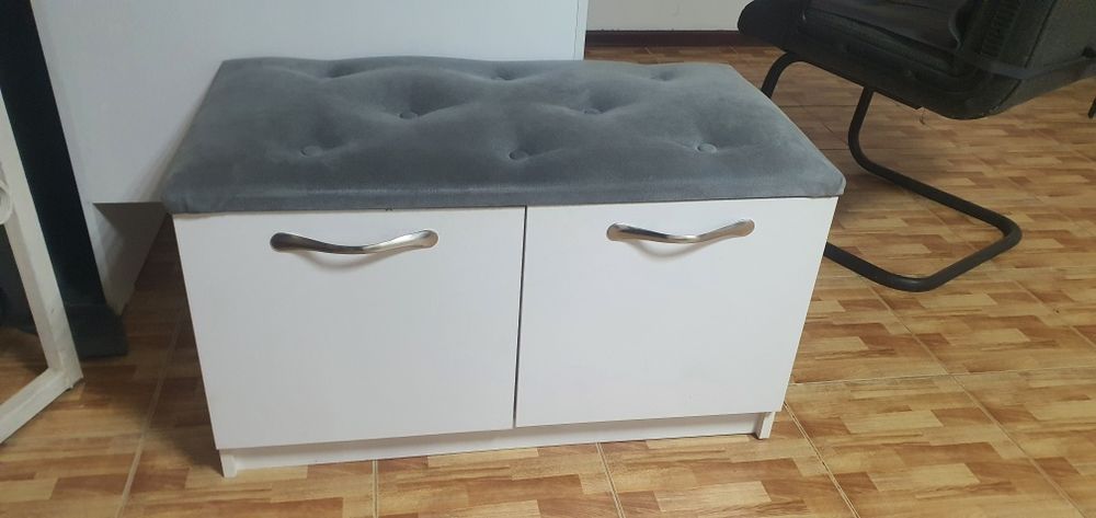 Комод и пуф для обуви