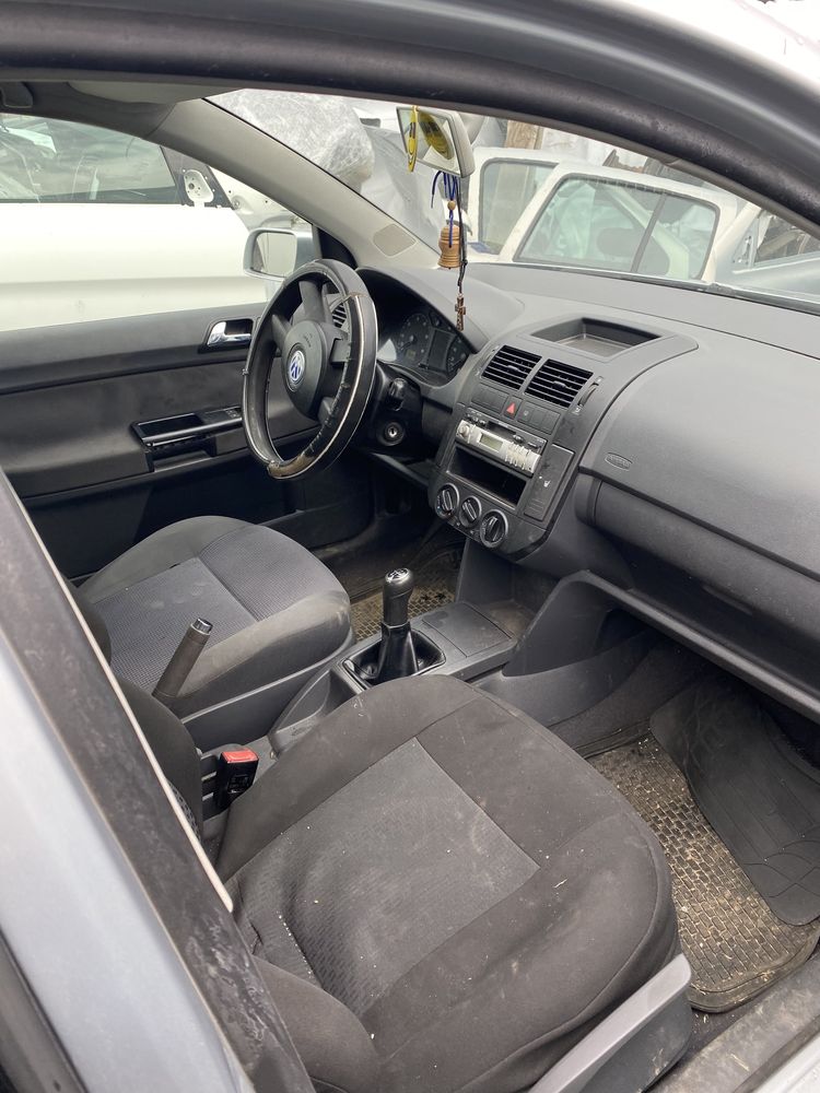 на части Volkswagen Polo 1.4 2002 na chasti