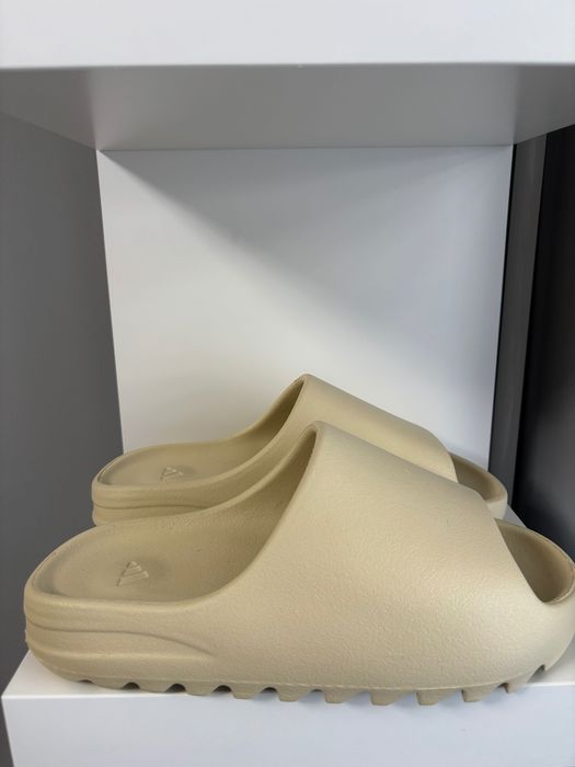Yeezy Slides Desert Sand