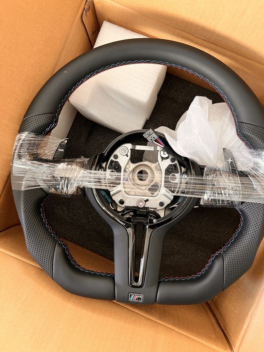 Volan NOU Bmw M Sport F30 F20 F22 F23 F33 F34 F48 F12 X5 Carbon