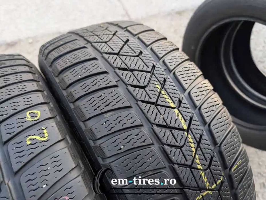 SET 2 Anvelope Iarna 205/55 R16 PIRELLI Sottozero 3 91H - Runflat