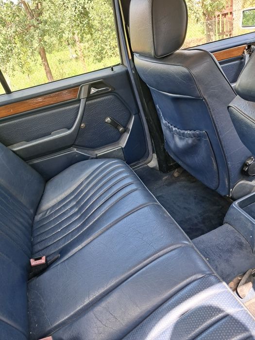 Vand Mercedes V124