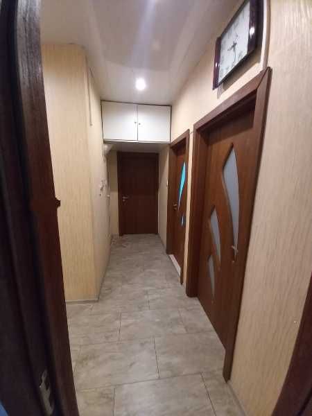 Продава се Тристаен апартамент в Пловдив, Тракия - 92 кв.м за 1631 €/кв.м - Снимка #7