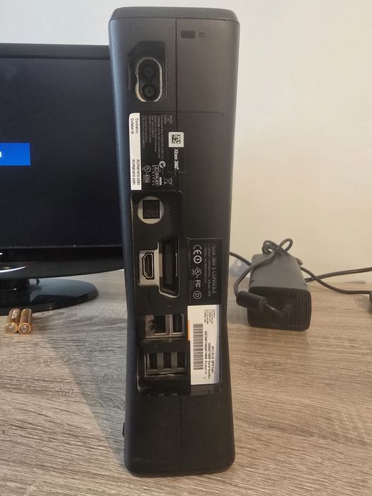 Xbox 360 modat plus 1 gamepad