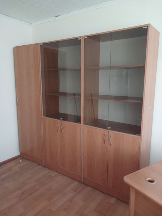 Продам офисную мебель