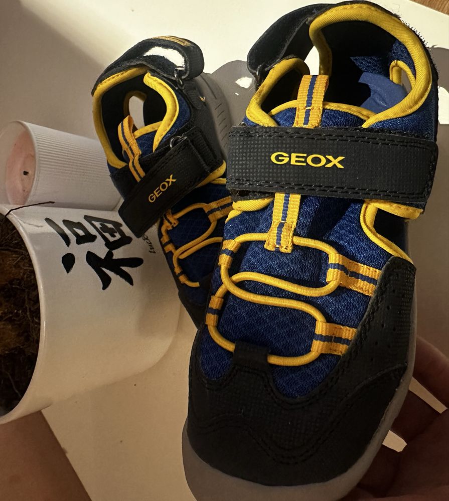 Сандали GEOX нови