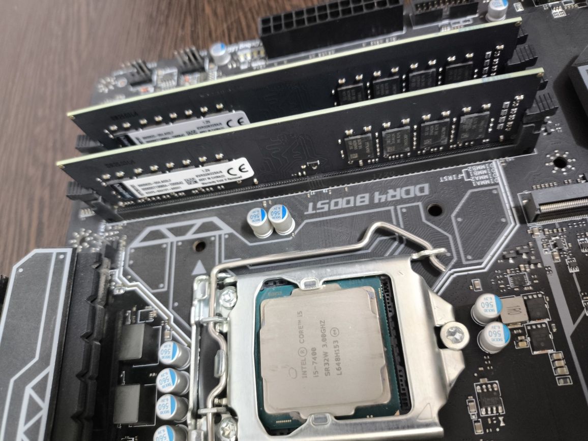 MSI Z270+i5 7400+16Gb