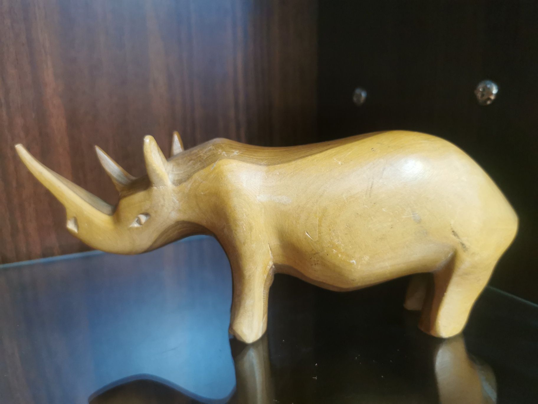 Rinocer de lemn deosebit / Figurina lemn masiv  Rinocer