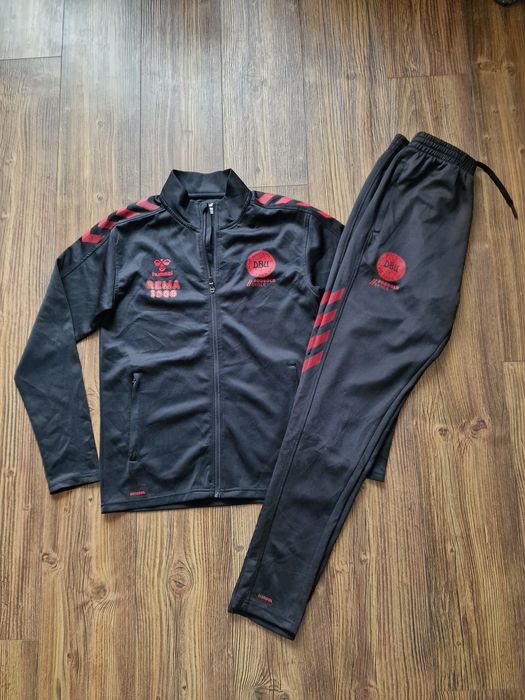Страхотен спортен  комплект анцунг HUMMEL x Denmark National размер S
