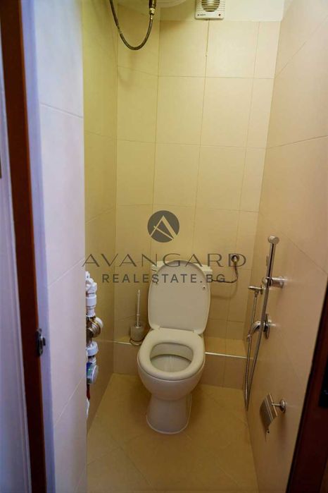 Продава се Тристаен апартамент в Пловдив, Кършияка - 85 кв.м за 1920 €/кв.м - Снимка #10