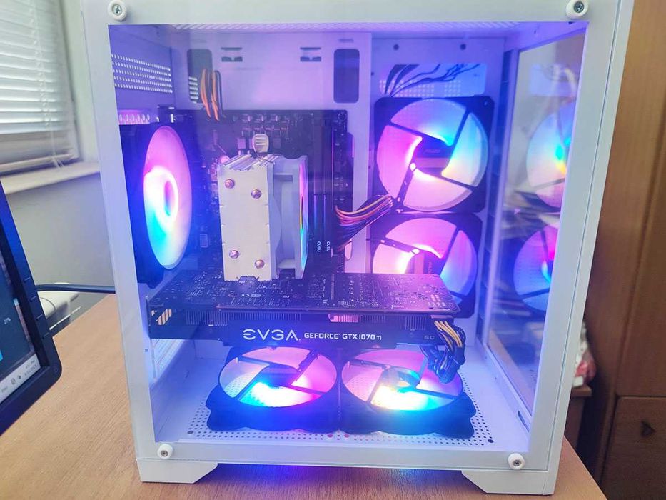 Геймърски компютър, Intel i3 12100f, 32gb Ram, 960Gb SSD, 1070Ti, 700W