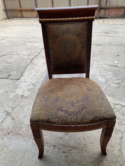 Мебель и предметы интерьера