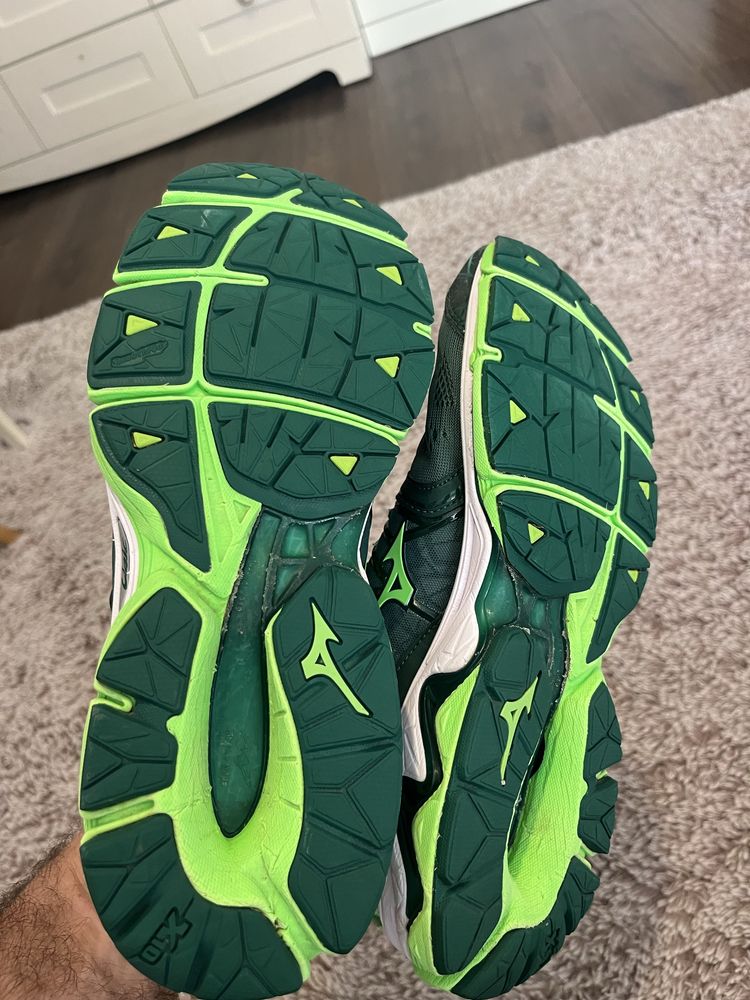 Mizuno Wave Horizon-оригинални маратонки