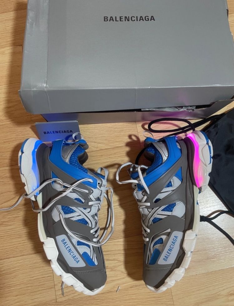 Balenciaga track