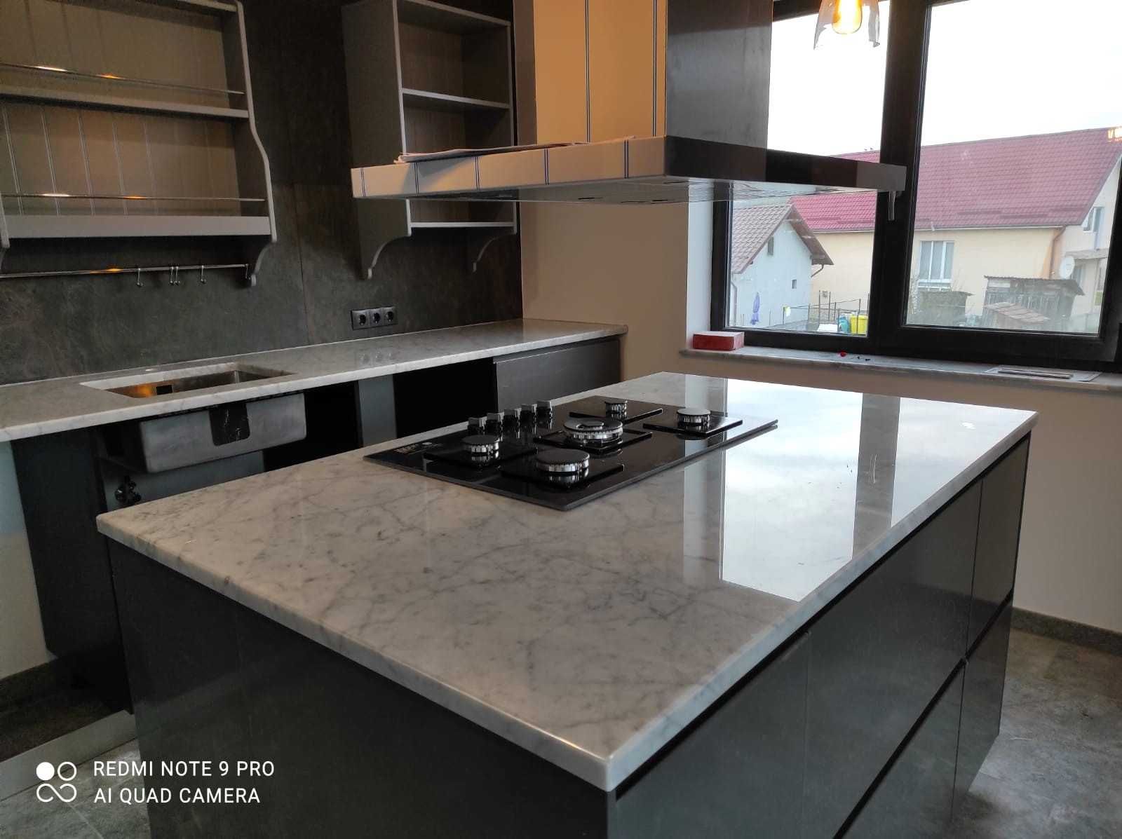 Granit si Marmura pentru decorarea insulei din bucatarie