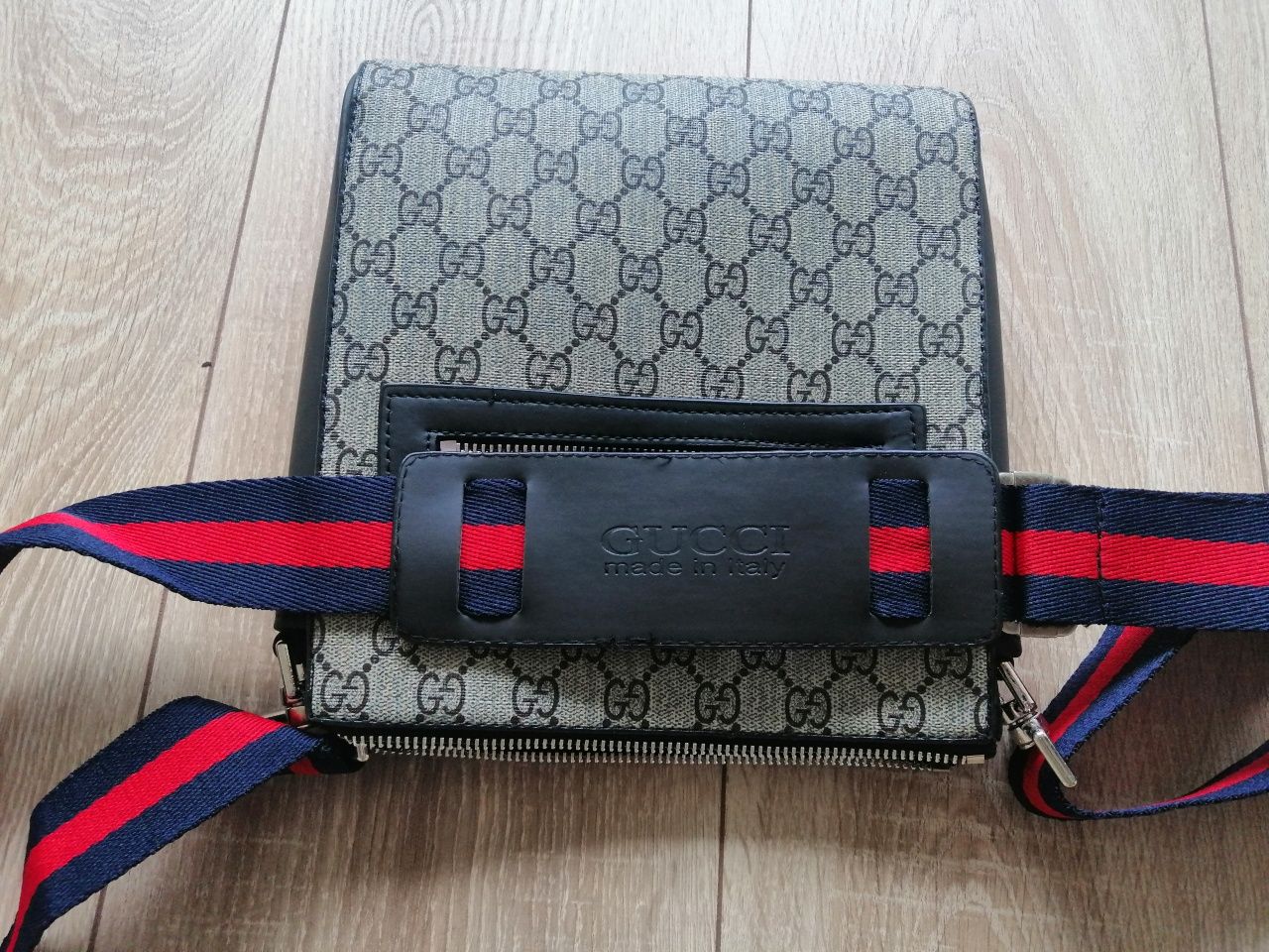 Gucci мъжка елегантна чанта