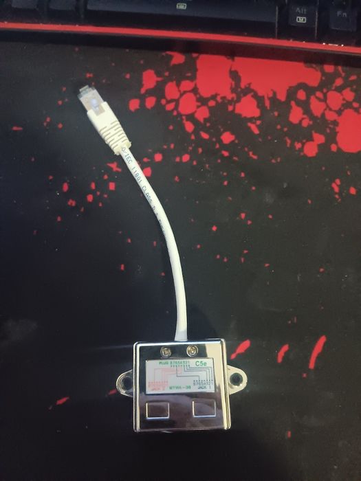 Vand ruter impreuna cu cupla de internet