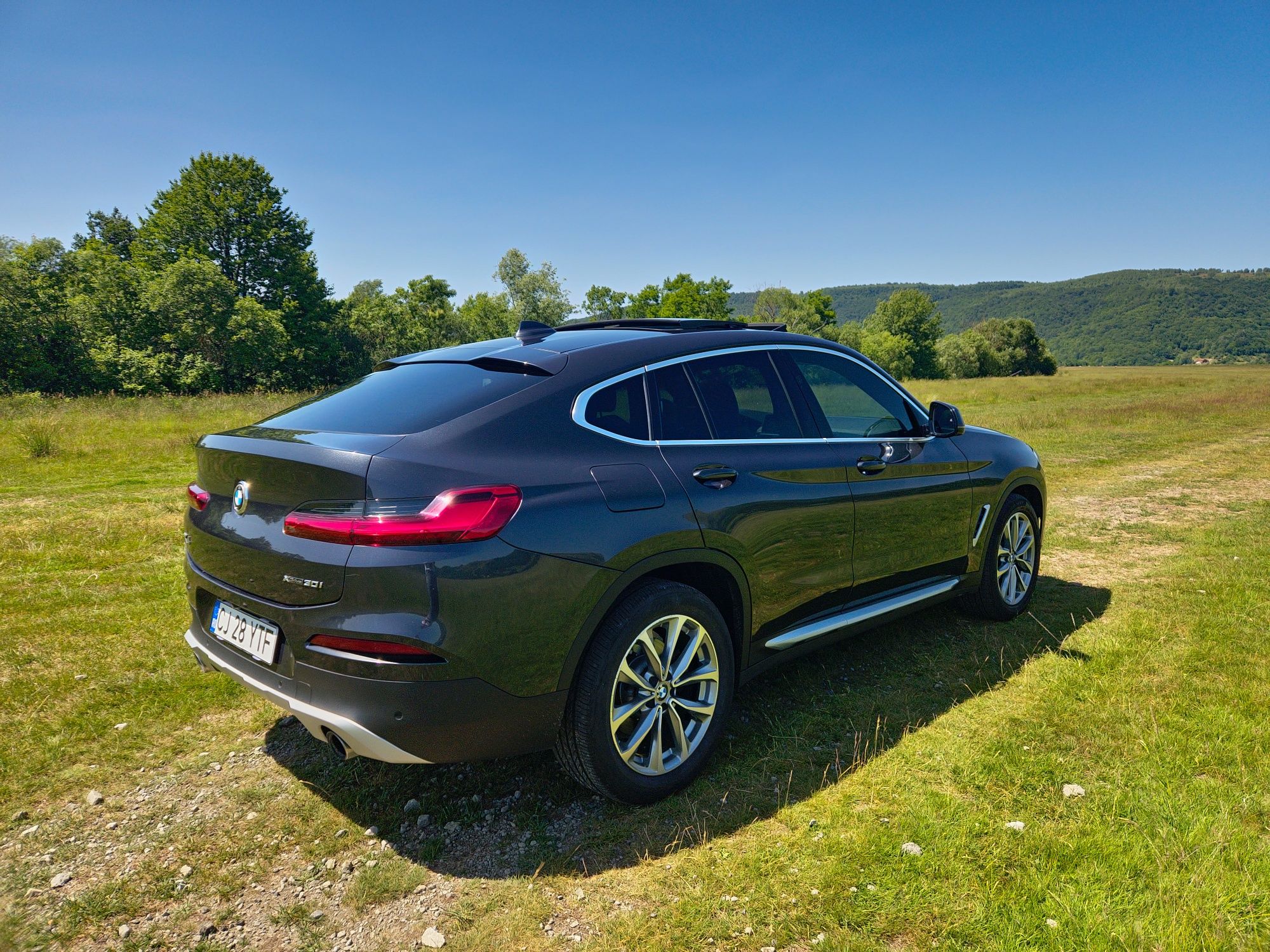 BMW X4 BMW X4 xDrive30i 2.0 Benzină 252CP • X Line • 2019 • Full dotăr