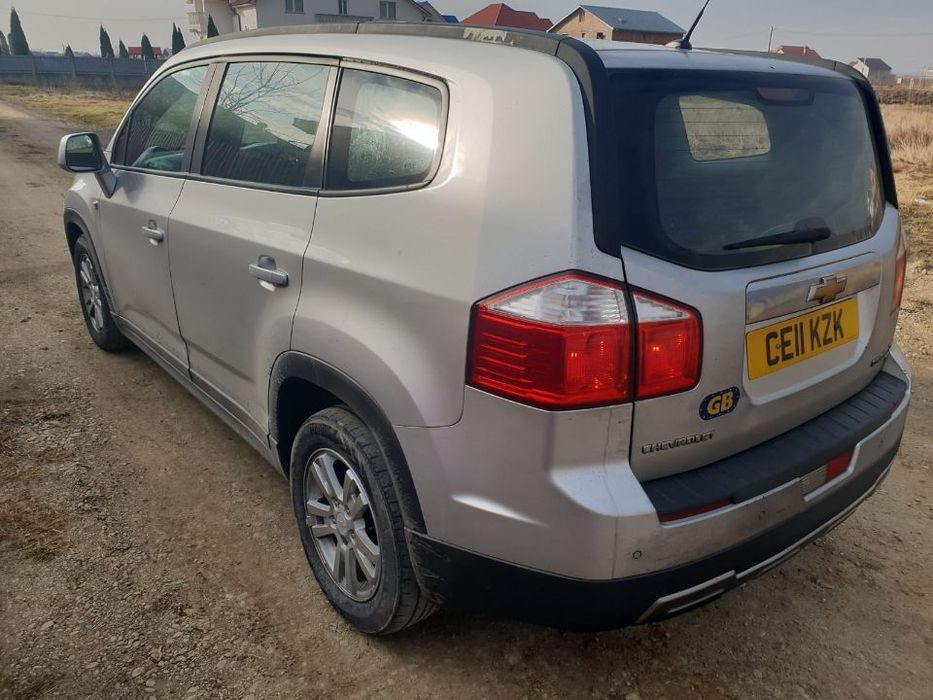 dezmembrez Chevrolet Orlando 2011 motor 2.0d 96kw 131cp LNP 7 locuri scaune jante r17 usa portiera bara fata spate stanga dreapta piese dezmembrari aripa fuzeta