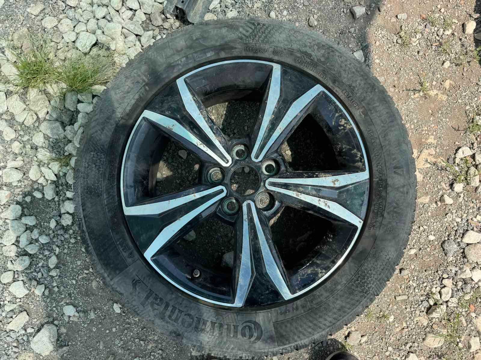 Toyota Оргинални  Алуминиеви джанти 215 60 R 17