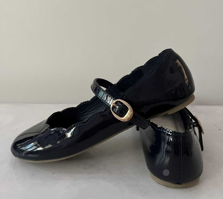 Лачени обувки балеринки OKAIDI 33/34 номер, отлично състояние!