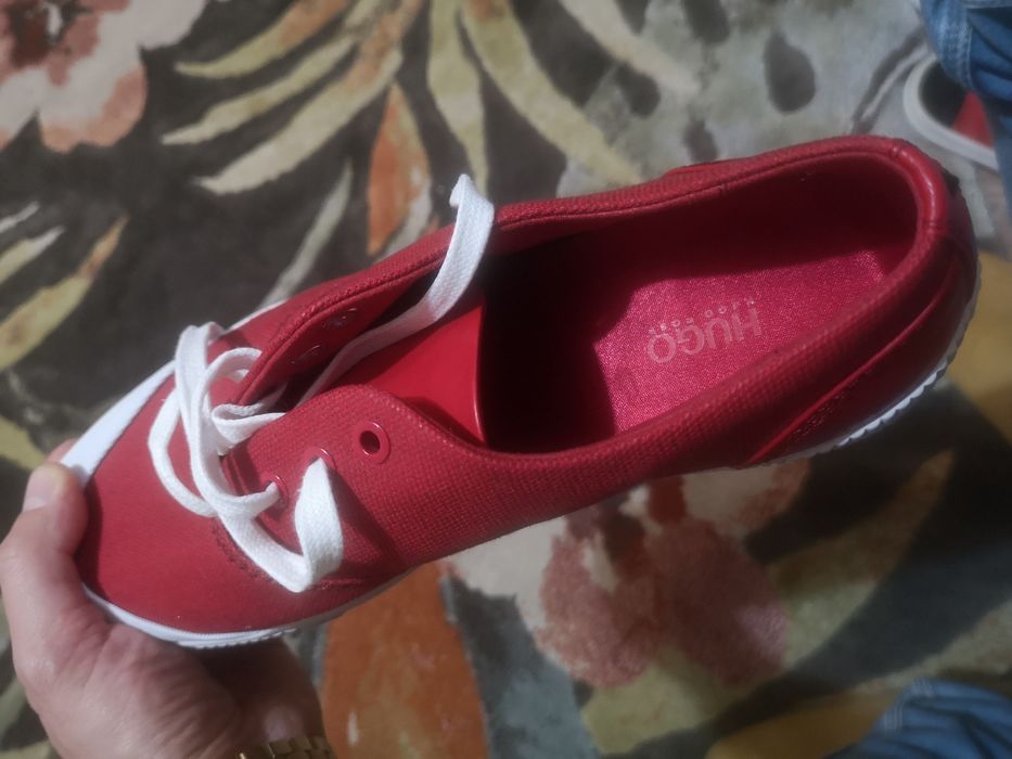 Teniși /adidasi Hugo boss