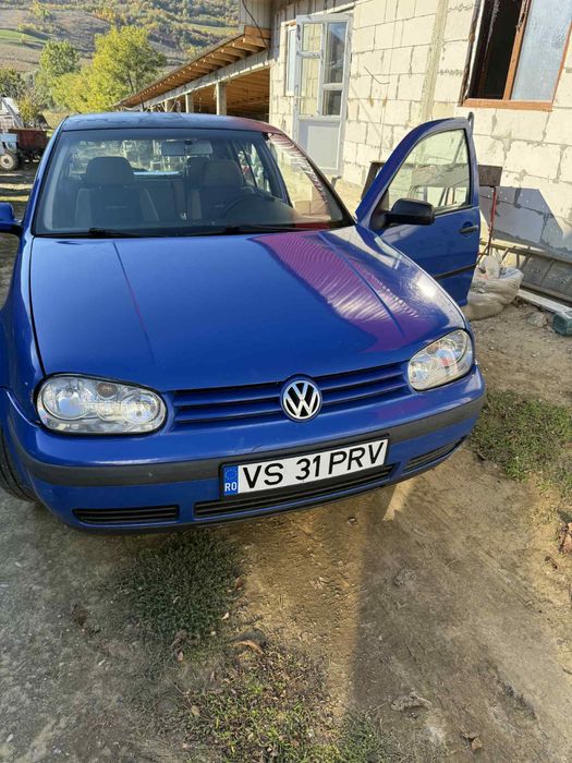 Vand sau schimb cu oi , vitei, animale