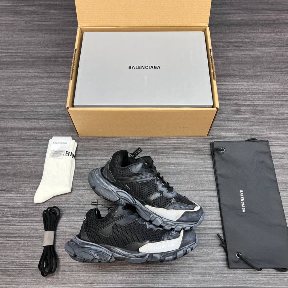 Сникърси 10XL, Cargo и Runners