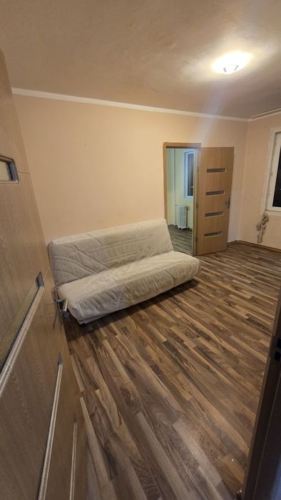 Vand apartament 2 camere,Vlaicu,et.1