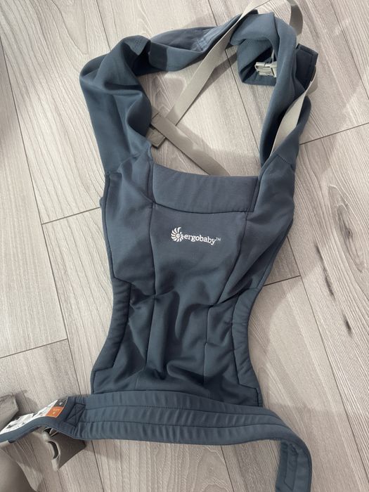 Marsupiu ergonomic nou nascuti , stare impecabilă