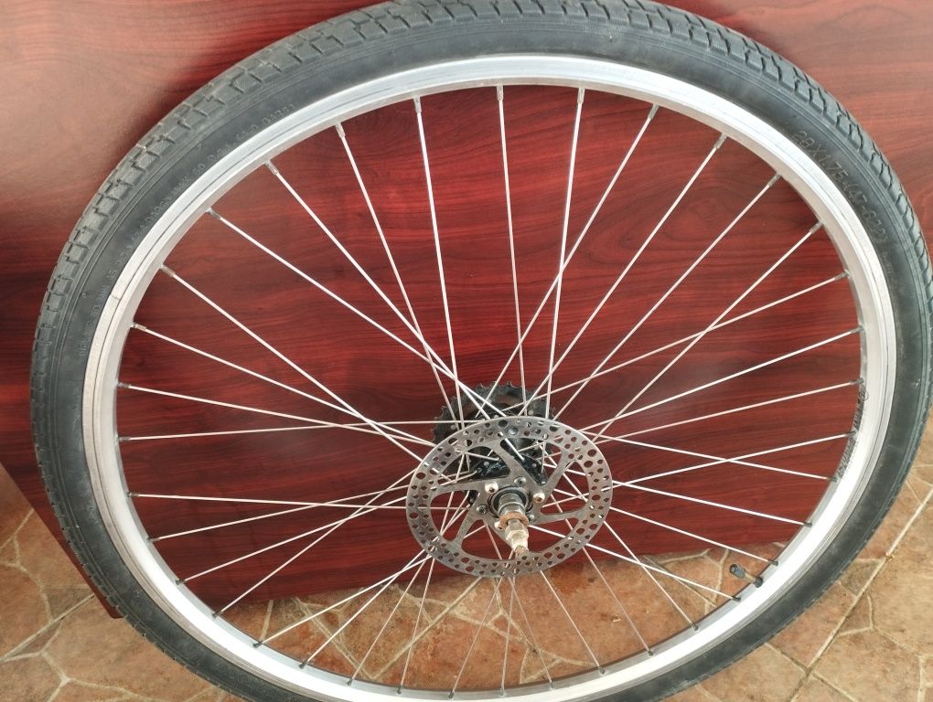 Vând roti de bicicleta și piese