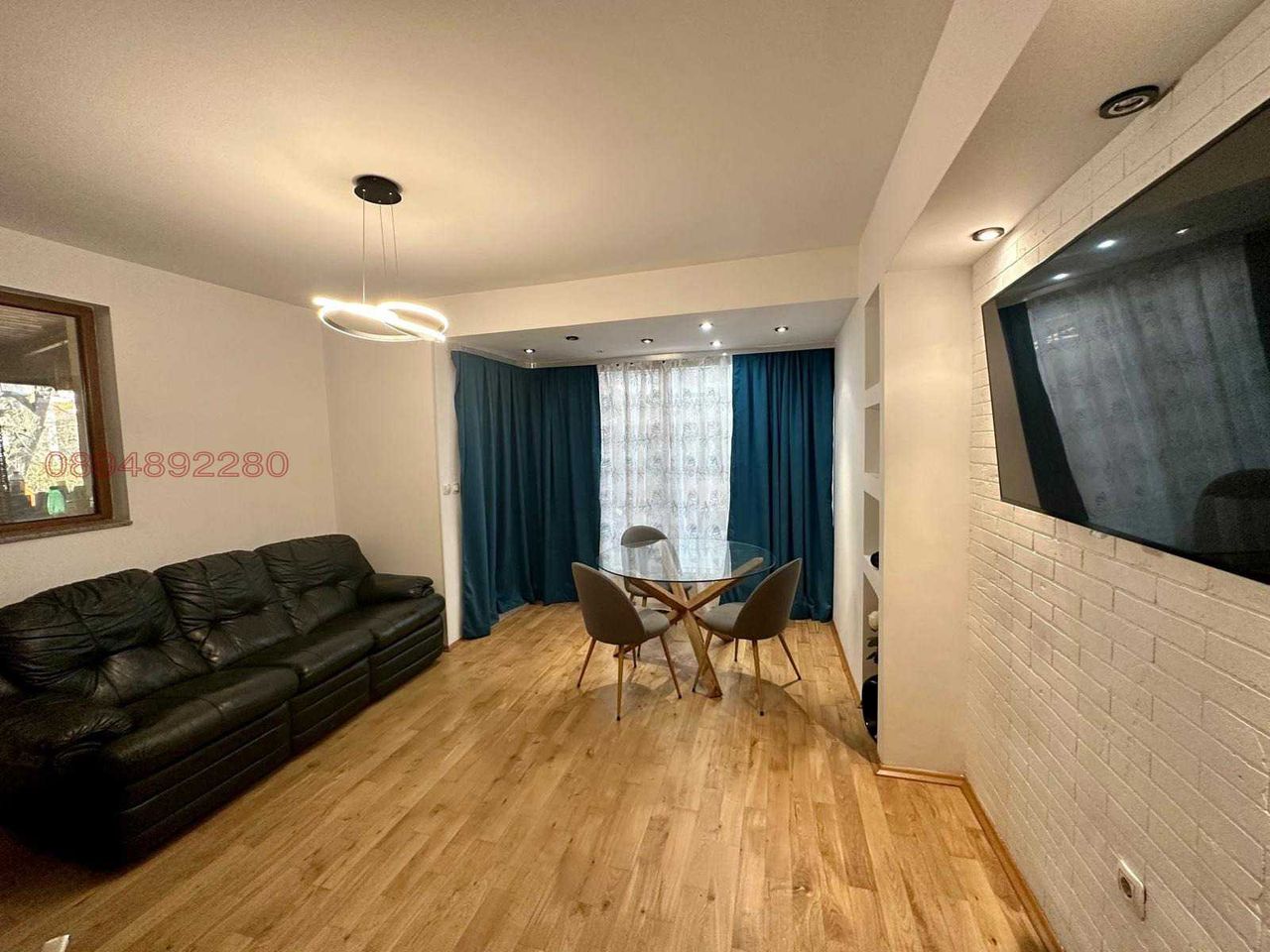 Дава се под наем Четиристаен апартамент в София, Витоша - 110 кв.м за 1100 € - Снимка #3