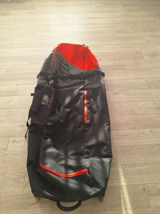 Кайт 13м + 9м + bar + кайт дъски + неопрени + board bag