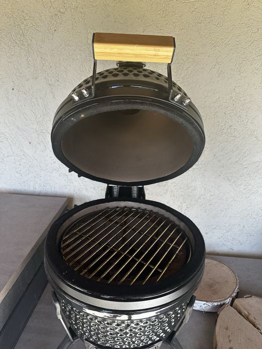Kamado gratar carbune (green egg)