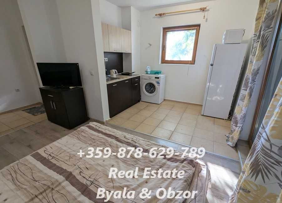 Едностаен апартамент в централна част на гр.Бяла