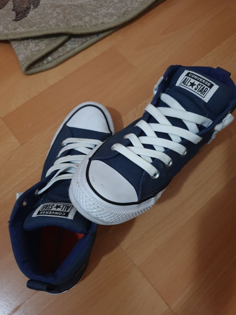 Tenisi Converse mărimea 40