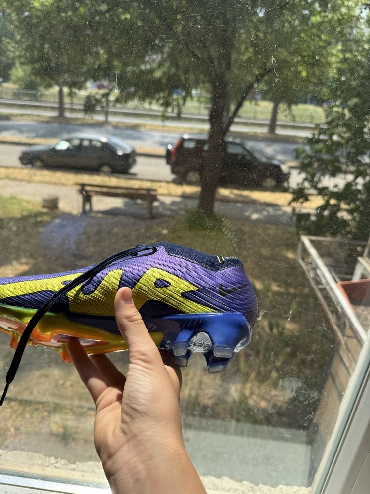 Бутонки Nike Mercurial