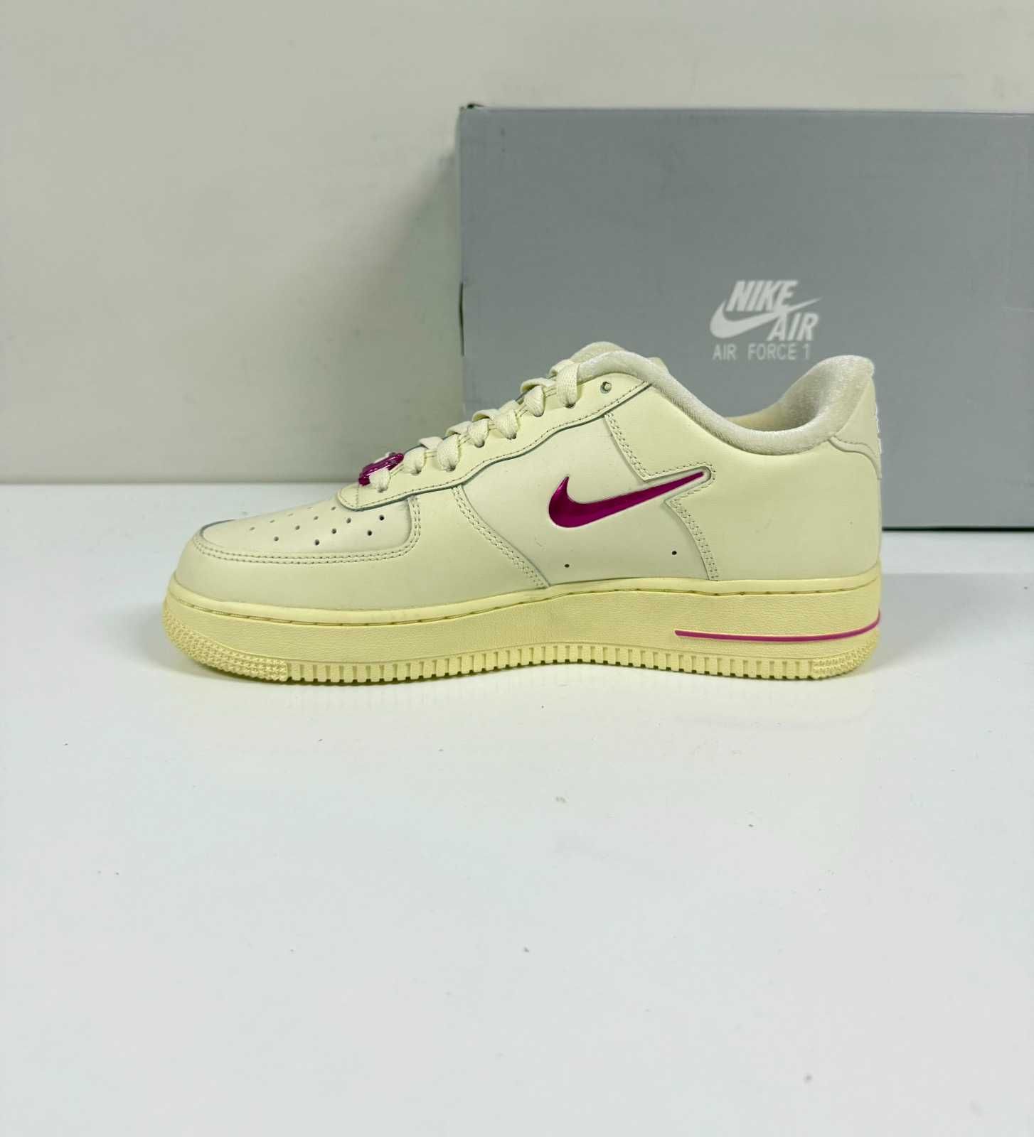 Nike W Air Force 1 07 Se
