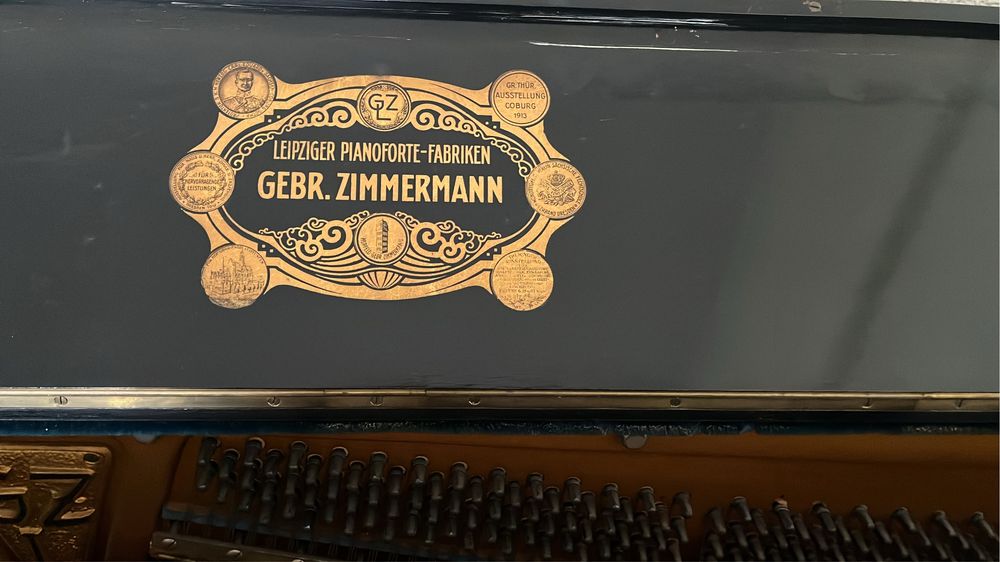 Pianina placa de bronz