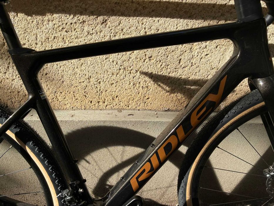 Bicicleta Cursiera NOUA Gravel Ridley ASTR Shimano 105 GRX600/800 2x12