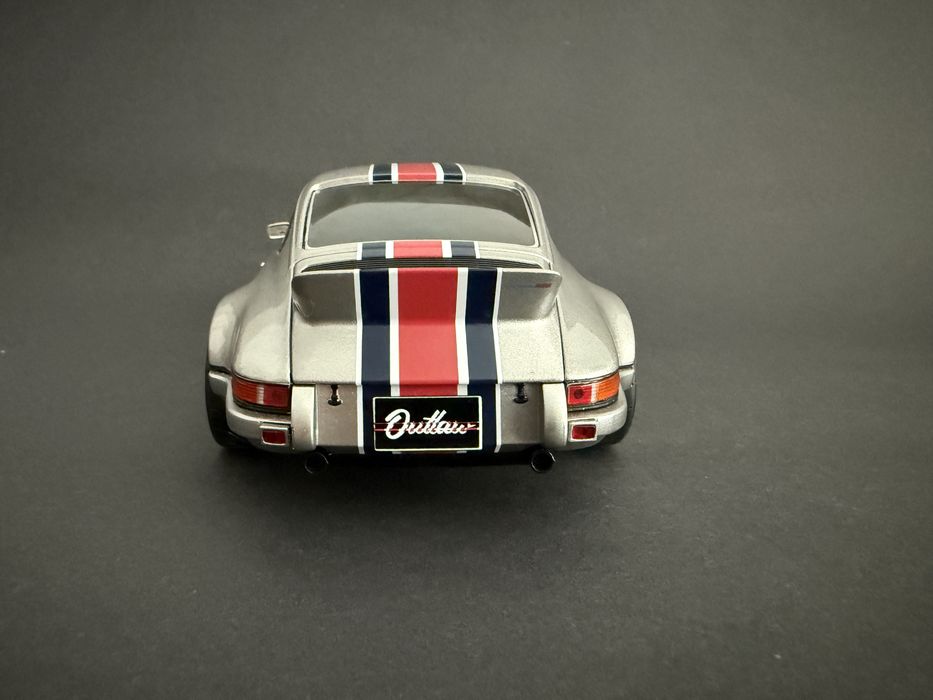 Macheta Porsche 911 RSR Outlaw 1/18 Solido